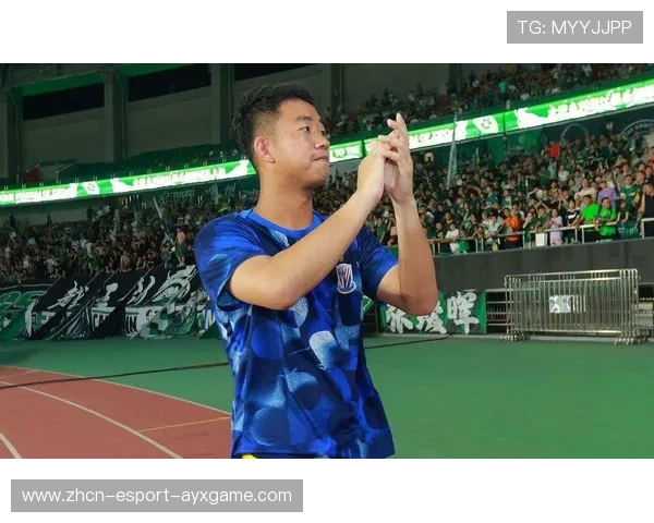 上海申花神奇门将鲍亚雄五次扑救力保球队不败，鲍亚雄简历